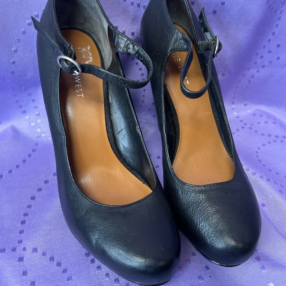 Nine West Black Leather Heels